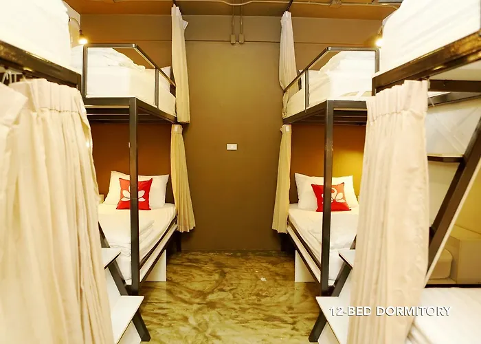 Zen Ratchatewi Hostel *
